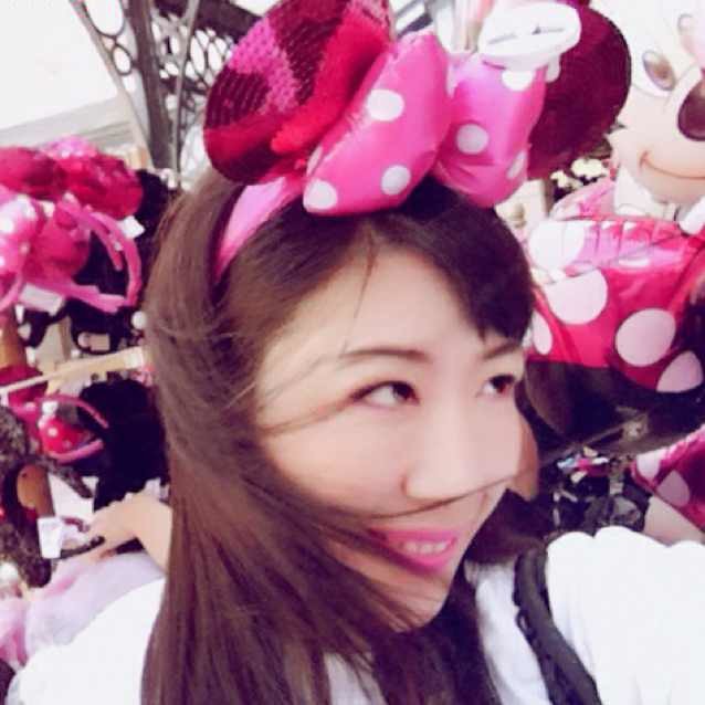 鲁佳 