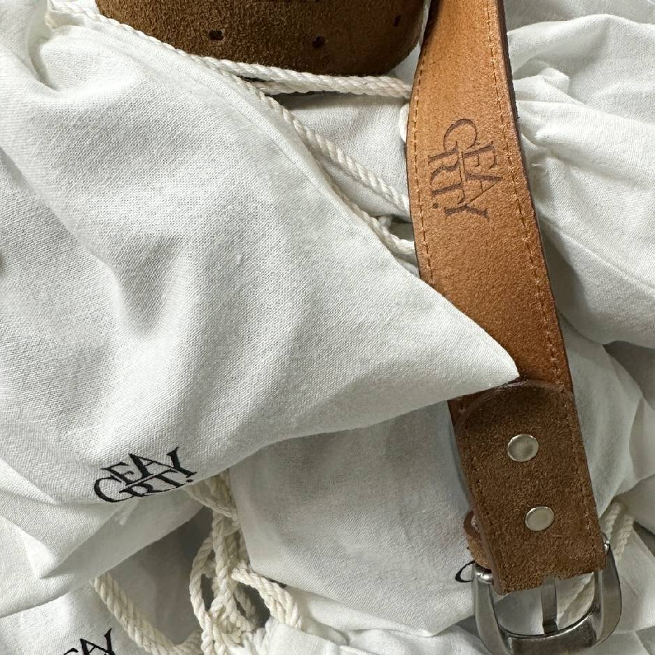 apm B1-32 Ann Margret.(Greta,Y)