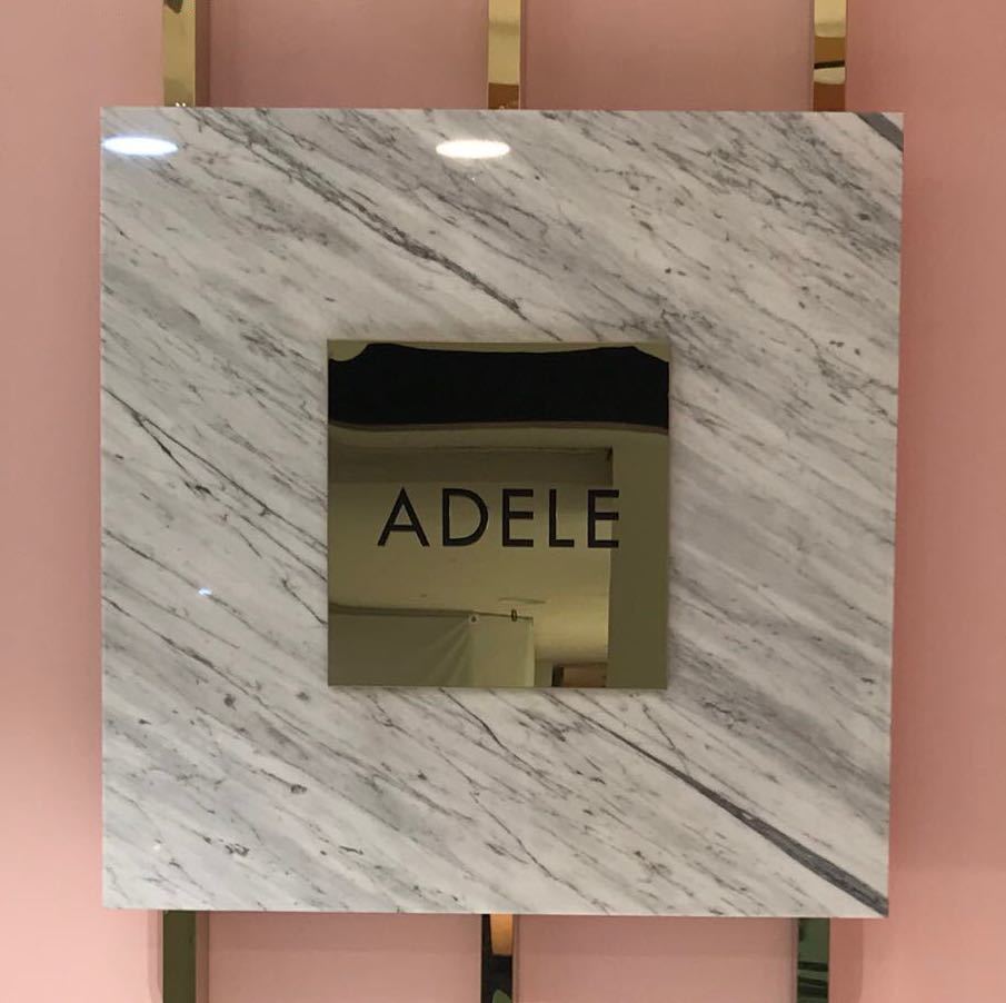 DDP 2楼7号ADELE 1 档口微信二维码及货源实拍