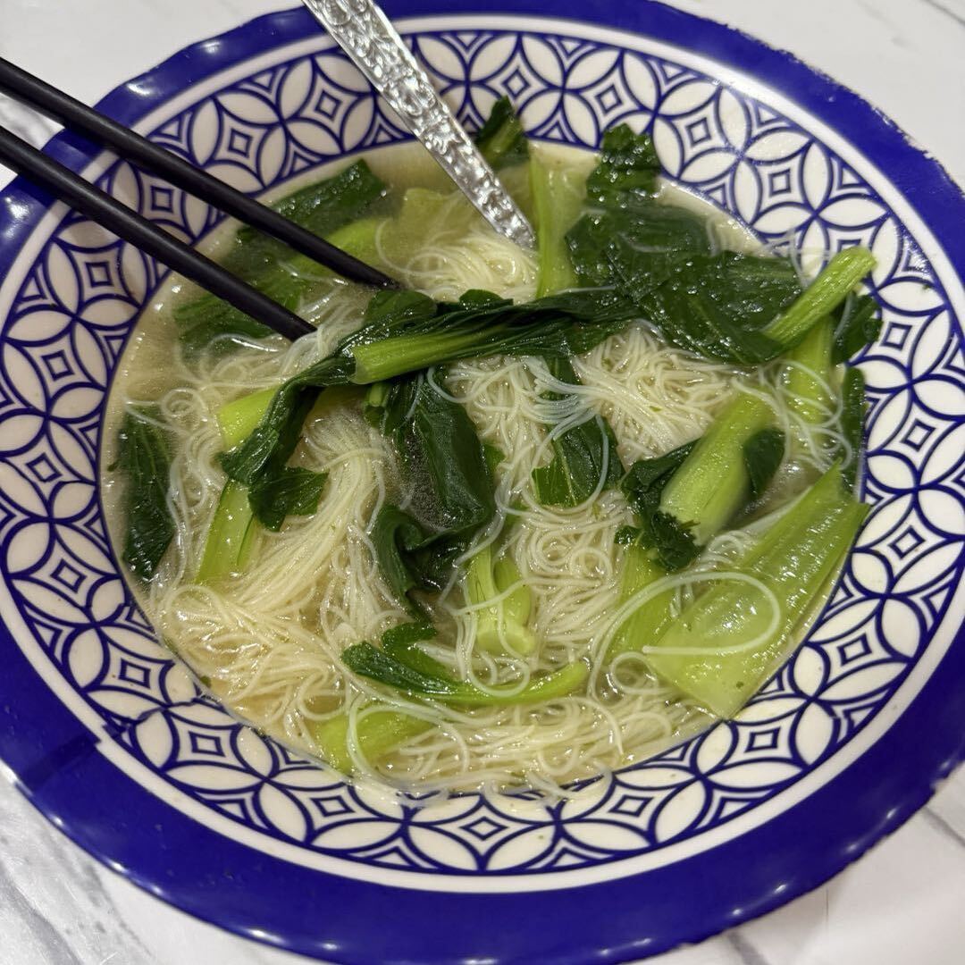 你还在思念她...他吗