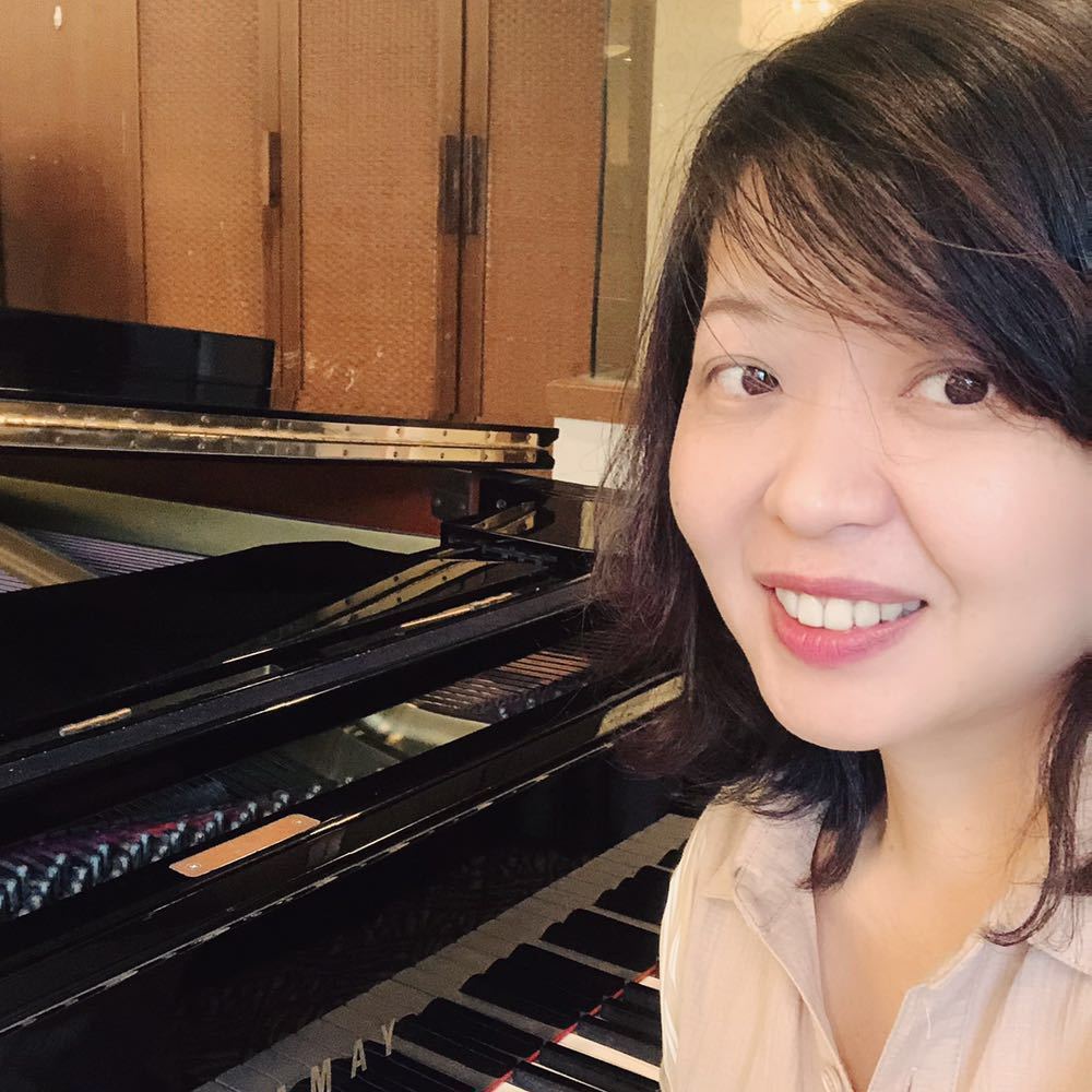 Melody, 英國鋼琴演奏碩士